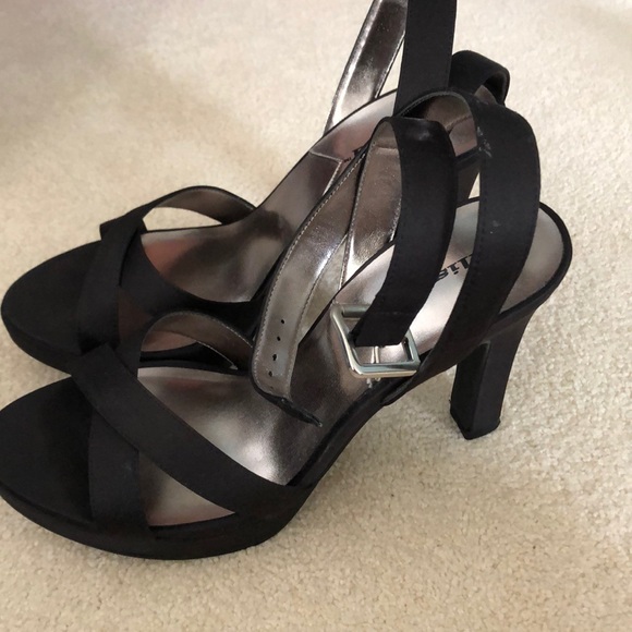 Unlisted black platform heels - Picture 2 of 3